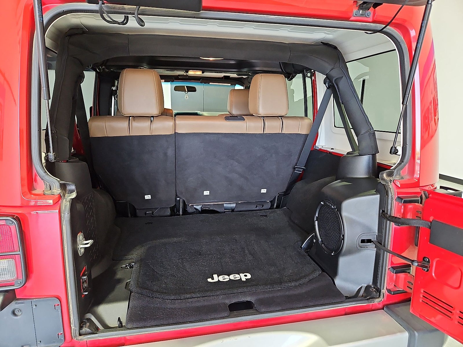 2012 Jeep Wrangler Unlimited Sahara