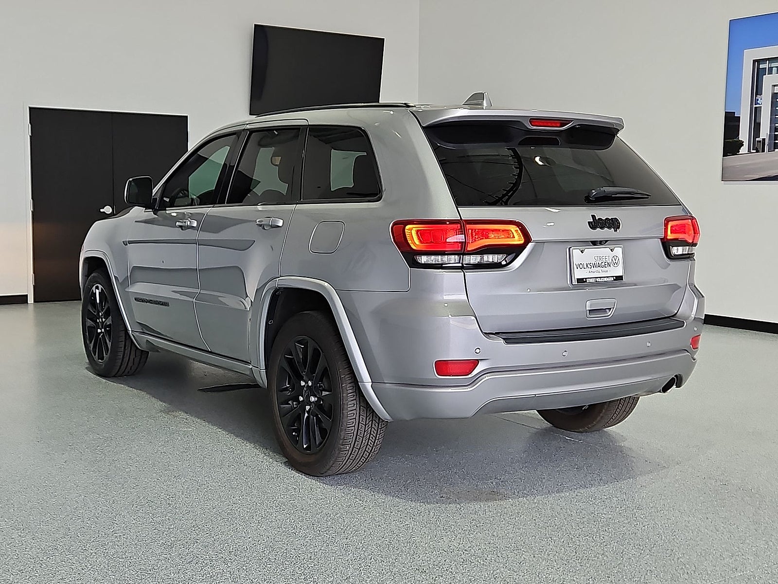 2019 Jeep Grand Cherokee Altitude 4x2