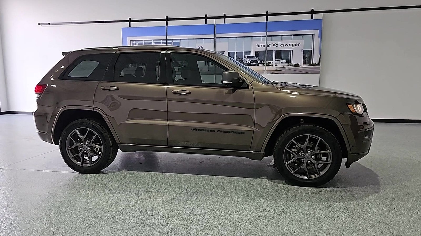 2021 Jeep Grand Cherokee 80th Anniversary 4x4
