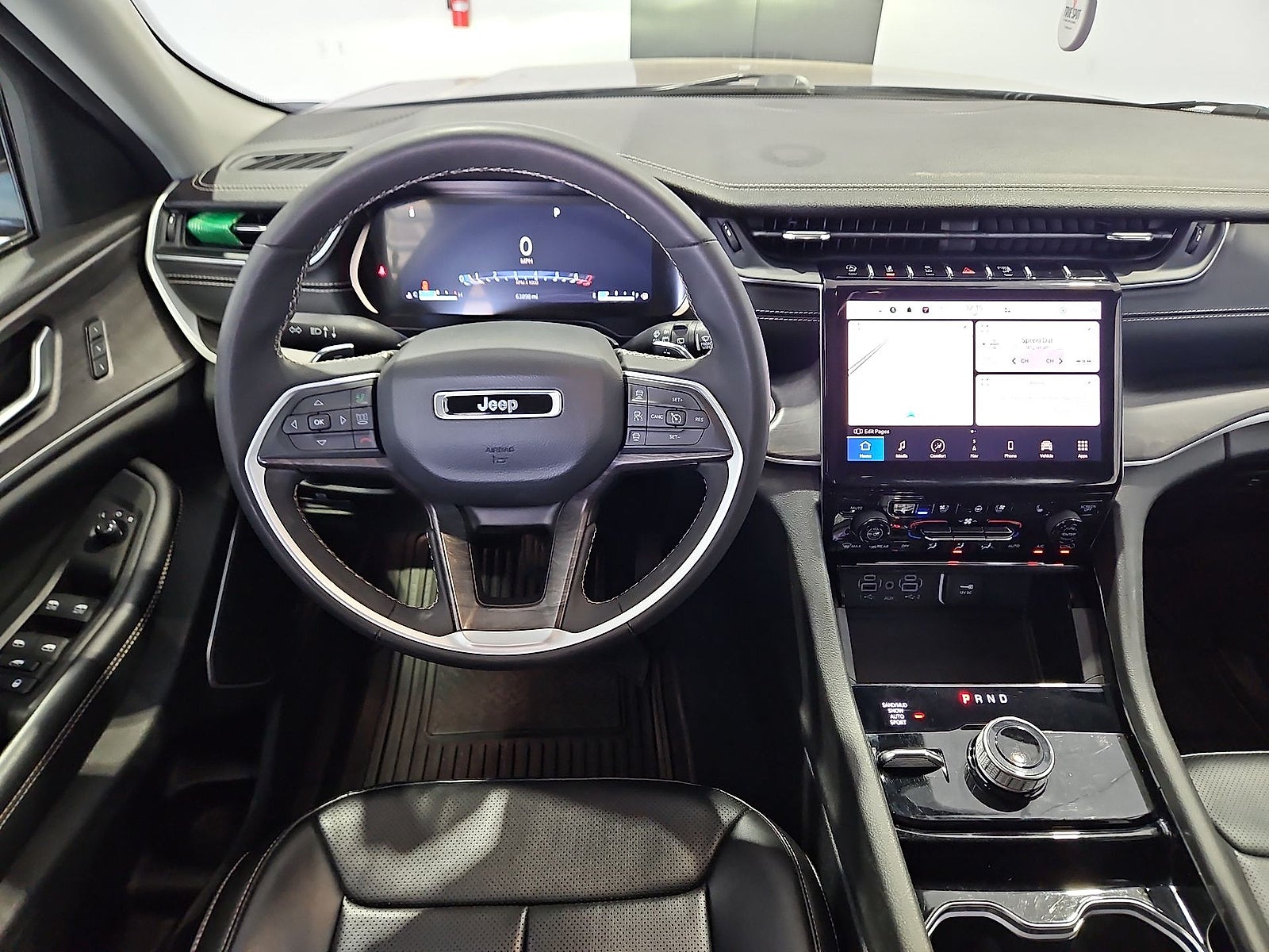 2023 Jeep Grand Cherokee L Limited 4x4