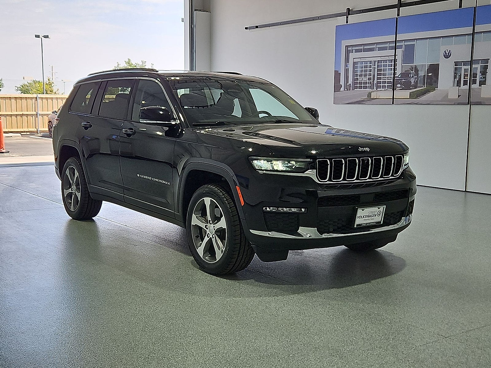 2023 Jeep Grand Cherokee L Limited 4x4