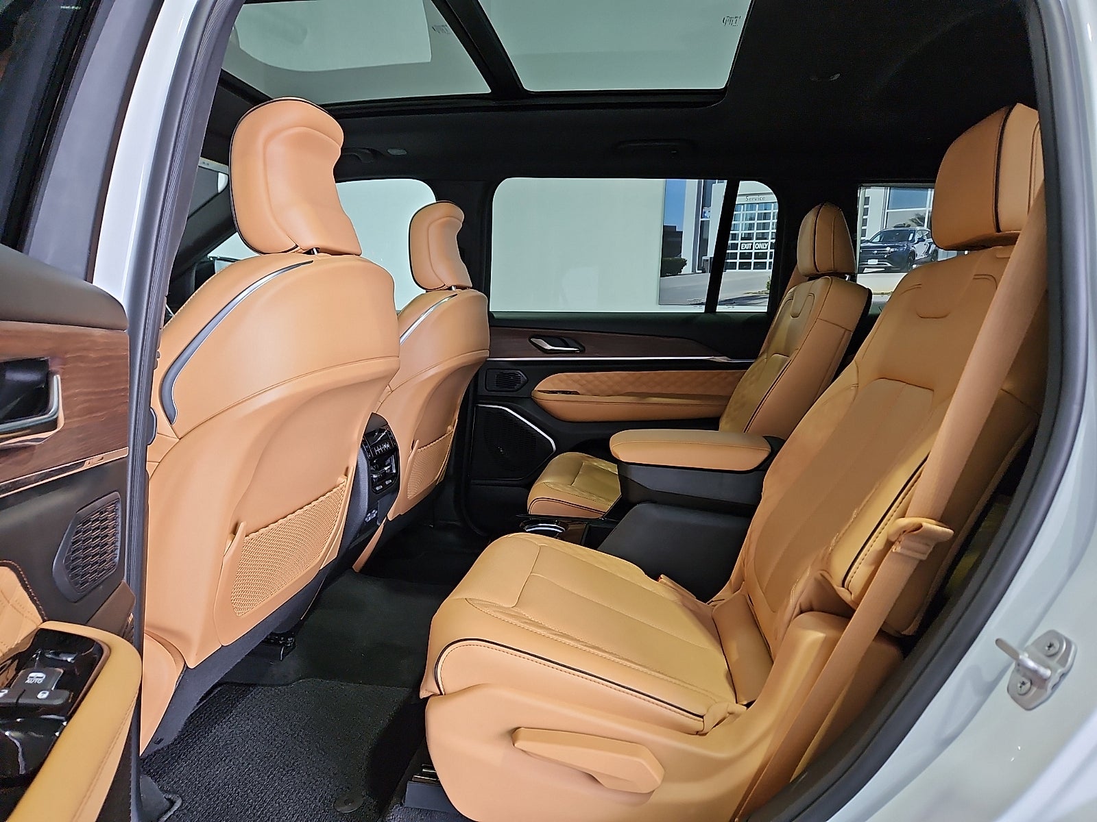 2025 Jeep Grand Cherokee L Summit 4x4