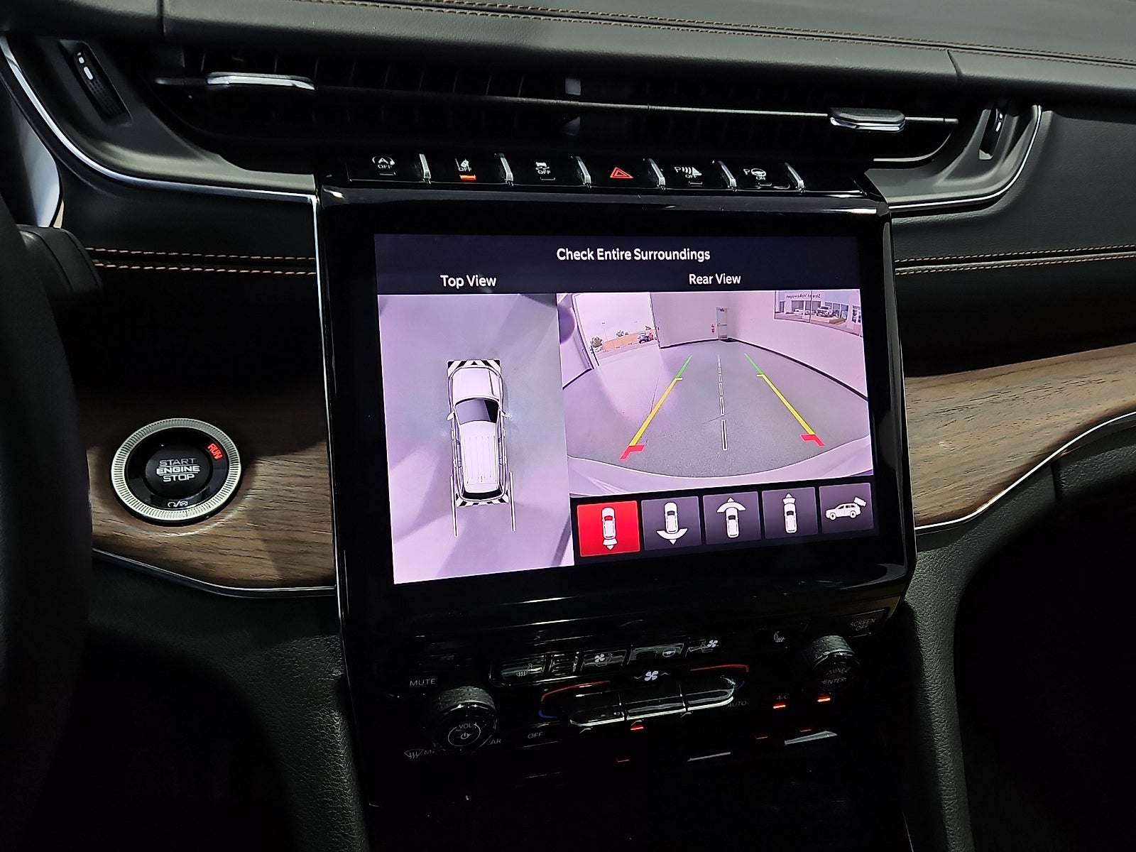 2025 Jeep Grand Cherokee L Summit 4x4