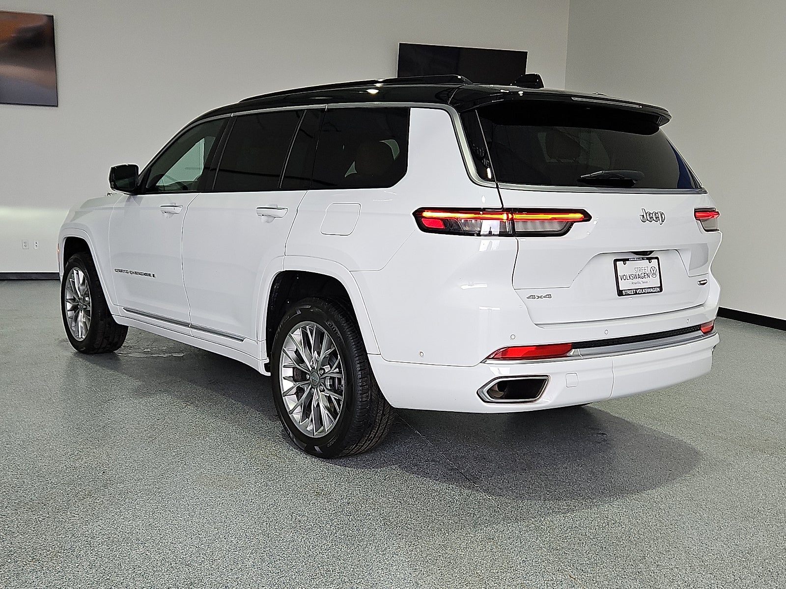 2025 Jeep Grand Cherokee L Summit 4x4