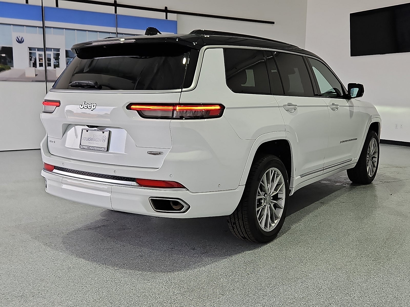 2025 Jeep Grand Cherokee L Summit 4x4