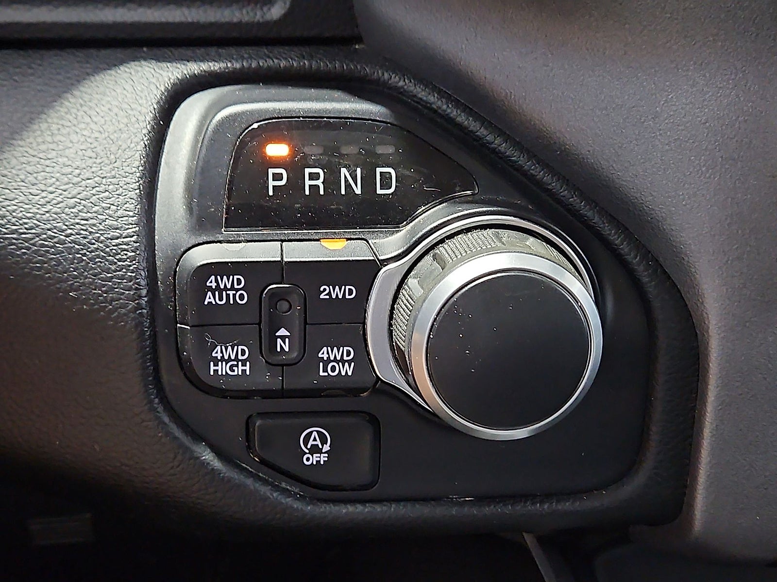 2020 RAM 1500 Lone Star Crew Cab 4x4 5'7" Box