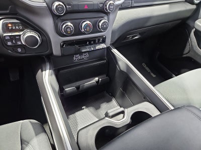2020 RAM 1500 Lone Star Crew Cab 4x4 5'7" Box
