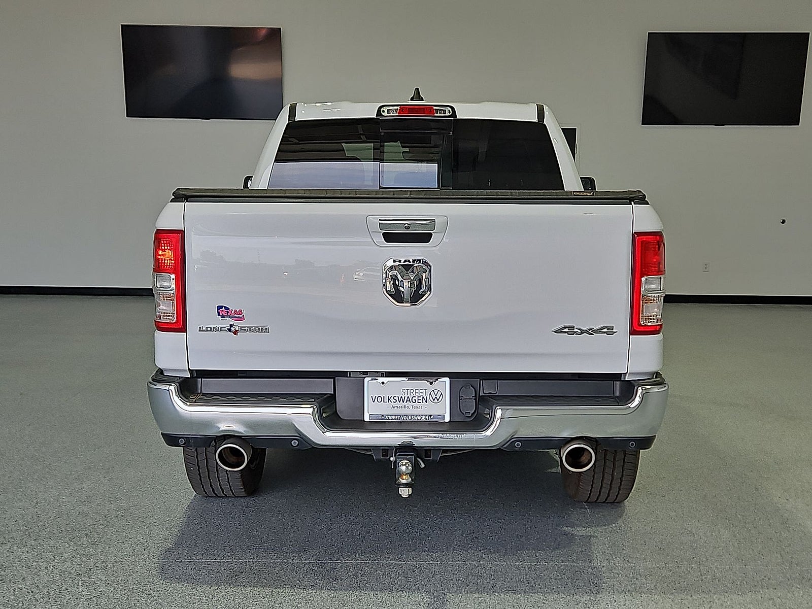 2020 RAM 1500 Lone Star Crew Cab 4x4 5'7" Box