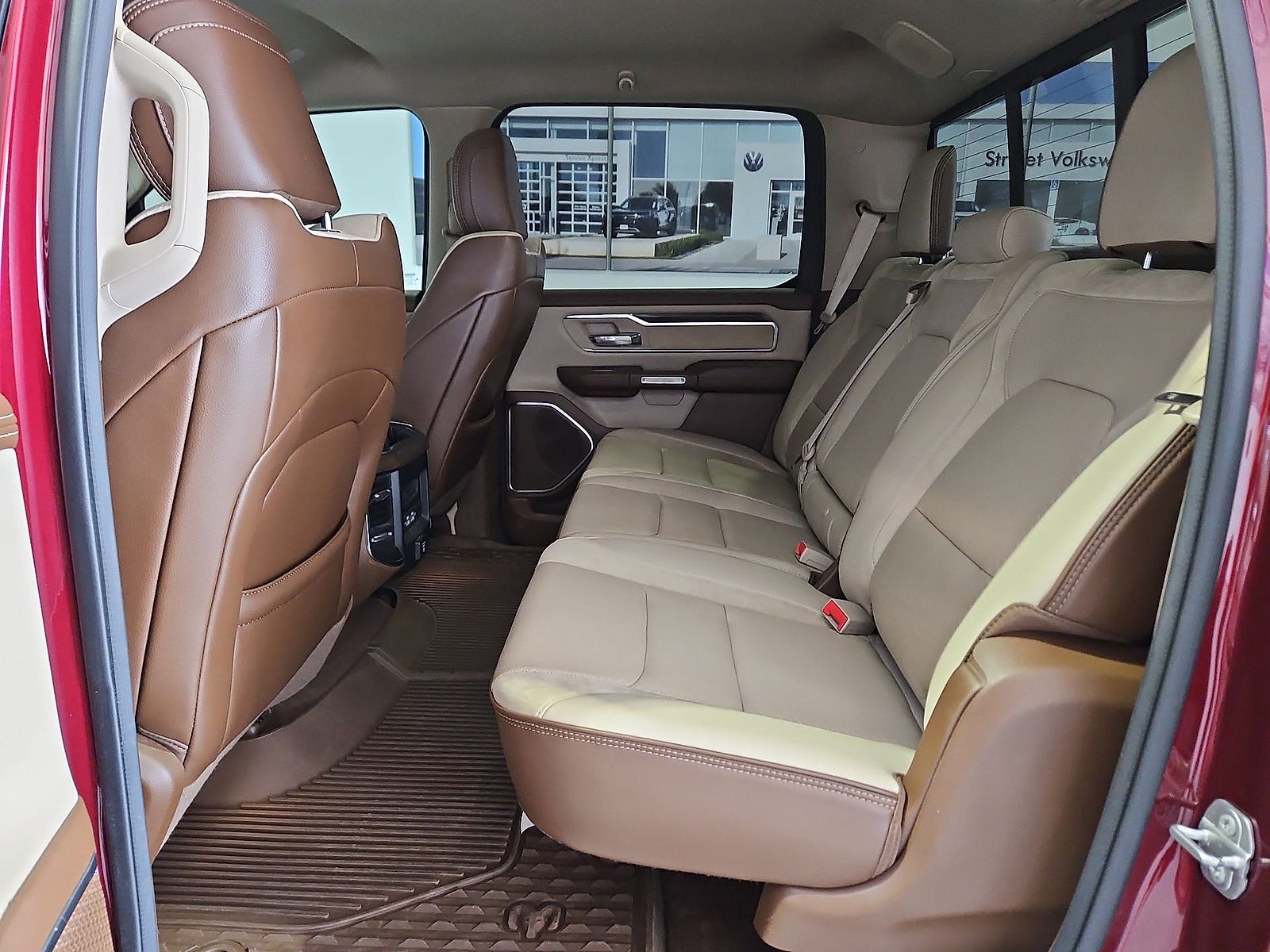 2021 RAM 1500 Laramie Crew Cab 4x4 5'7" Box