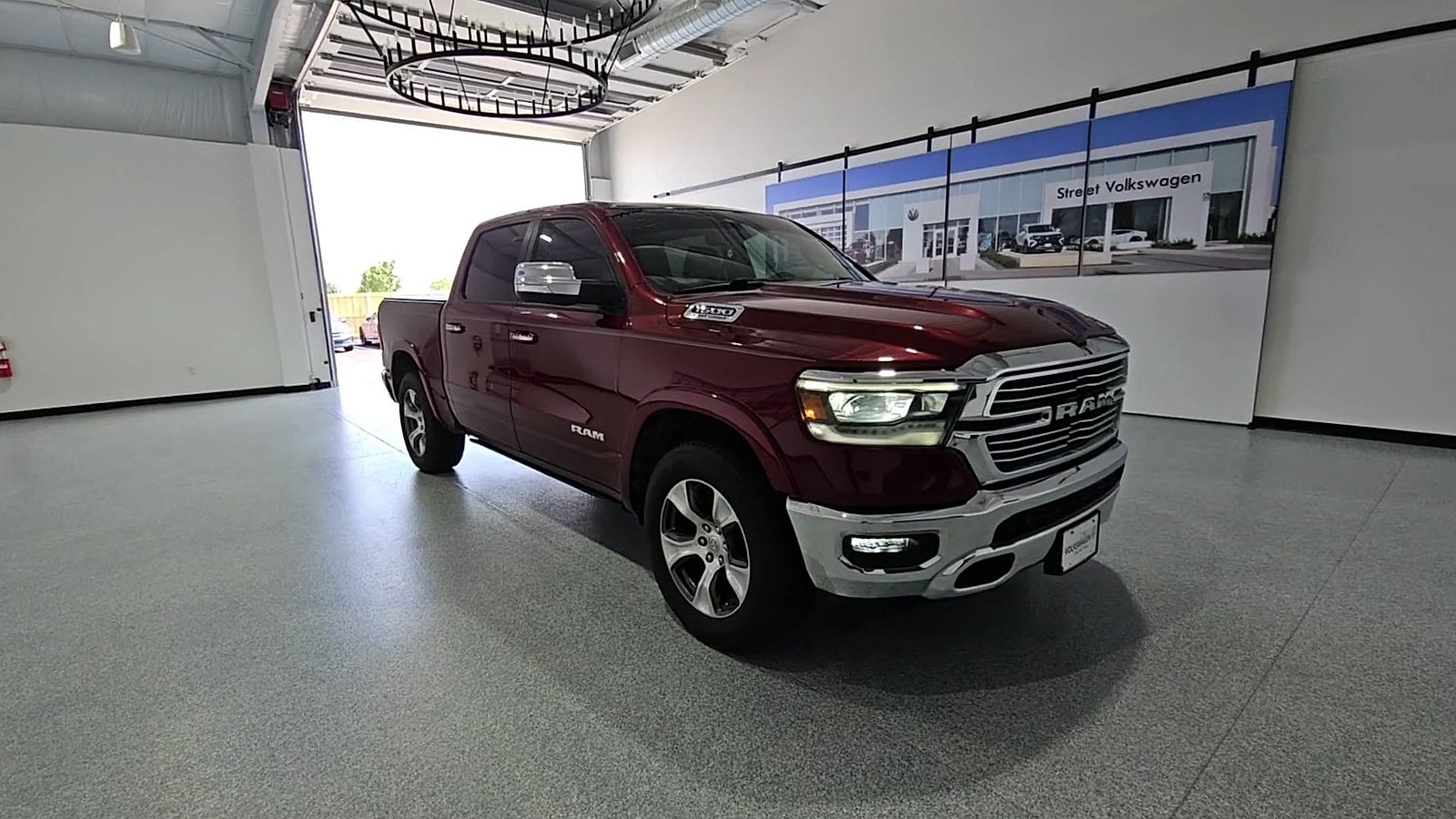 2021 RAM 1500 Laramie Crew Cab 4x4 5'7" Box