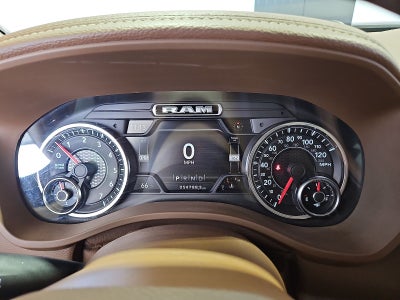 2021 RAM 1500 Laramie Crew Cab 4x4 5'7" Box