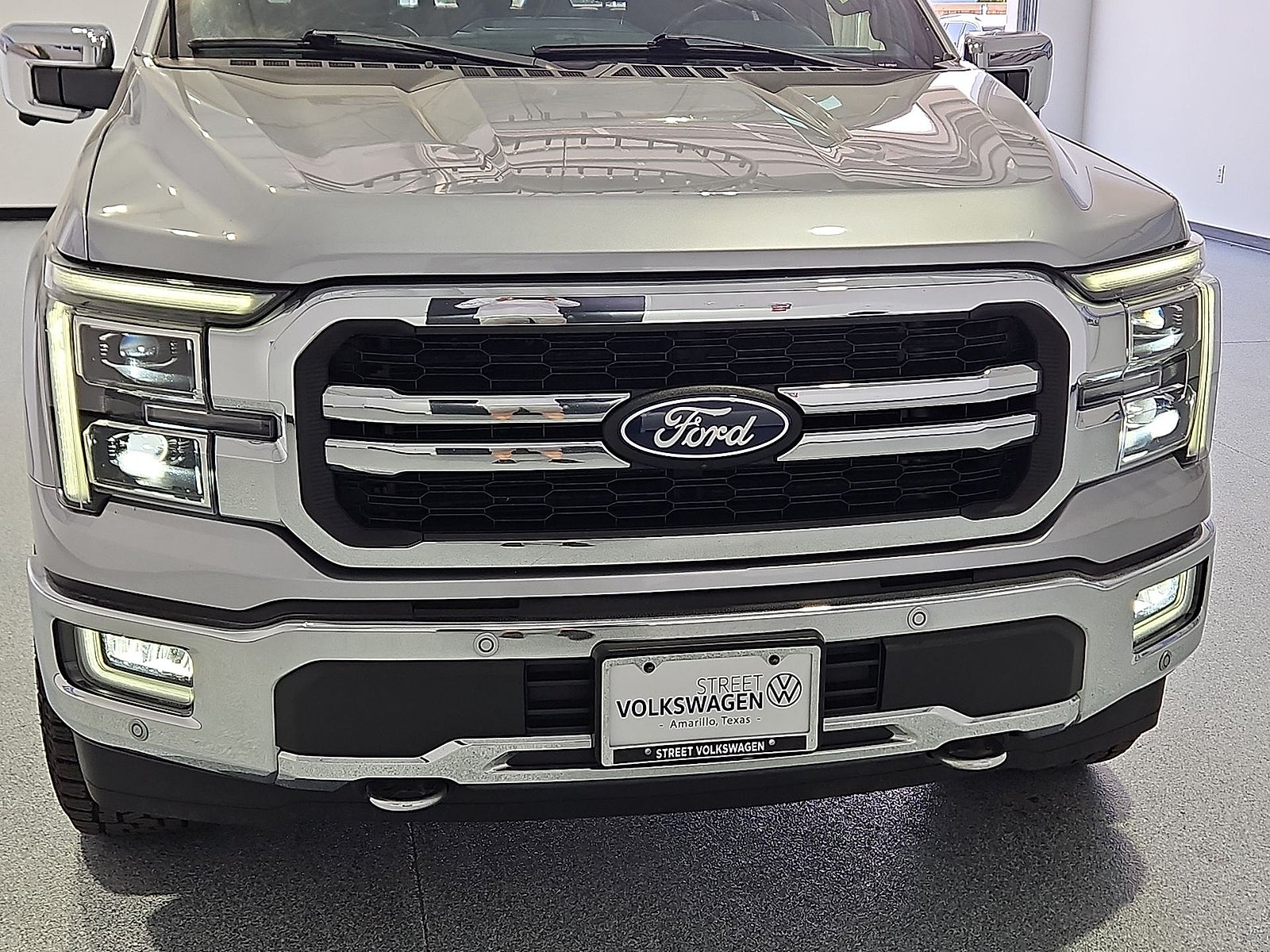 2024 Ford F-150 LARIAT