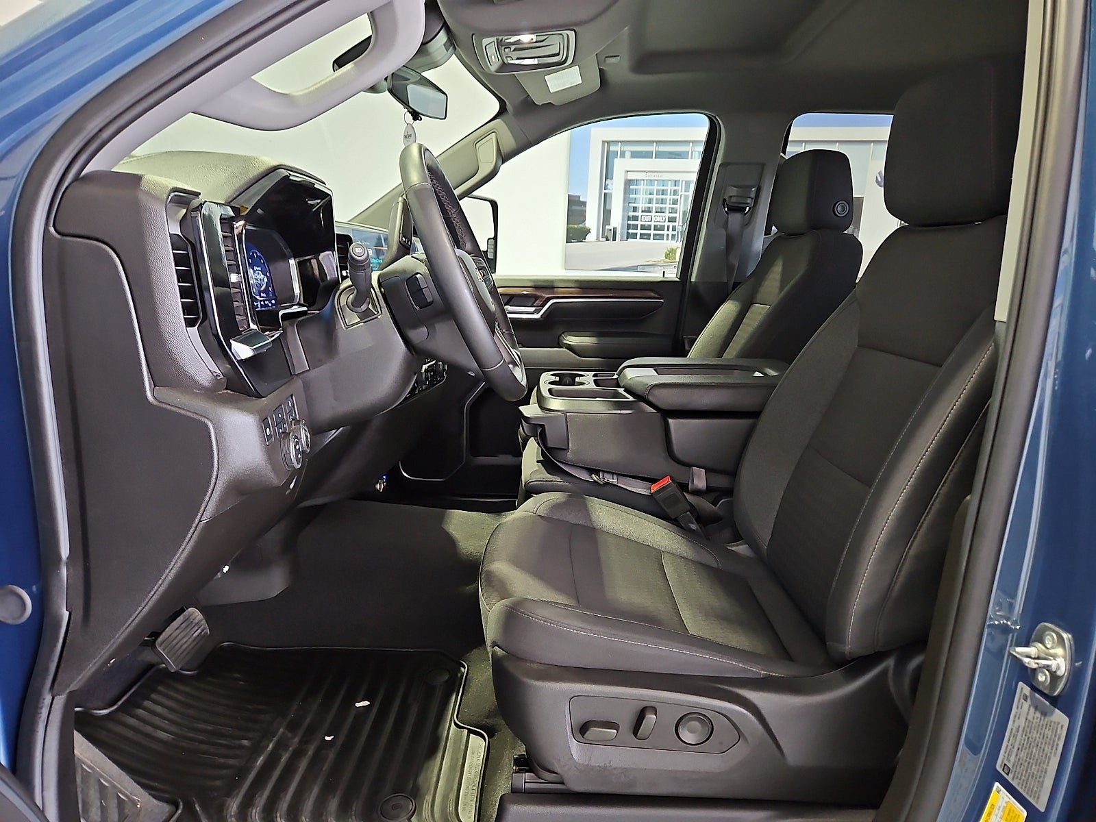 2025 Chevrolet Silverado 2500HD 4WD Crew Cab Standard Bed LT