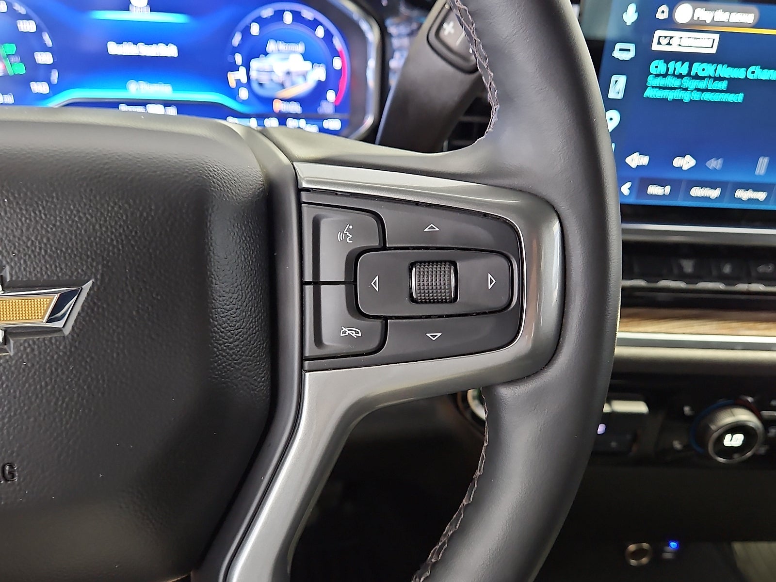 2025 Chevrolet Silverado 2500HD 4WD Crew Cab Standard Bed LT