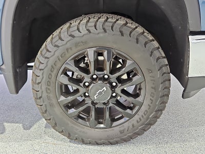 2025 Chevrolet Silverado 2500HD 4WD Crew Cab Standard Bed LT