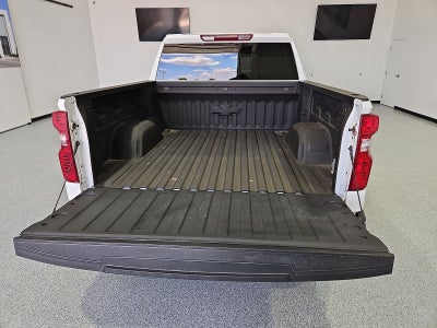 2022 Chevrolet Silverado 1500 2WD Crew Cab Short Bed Custom