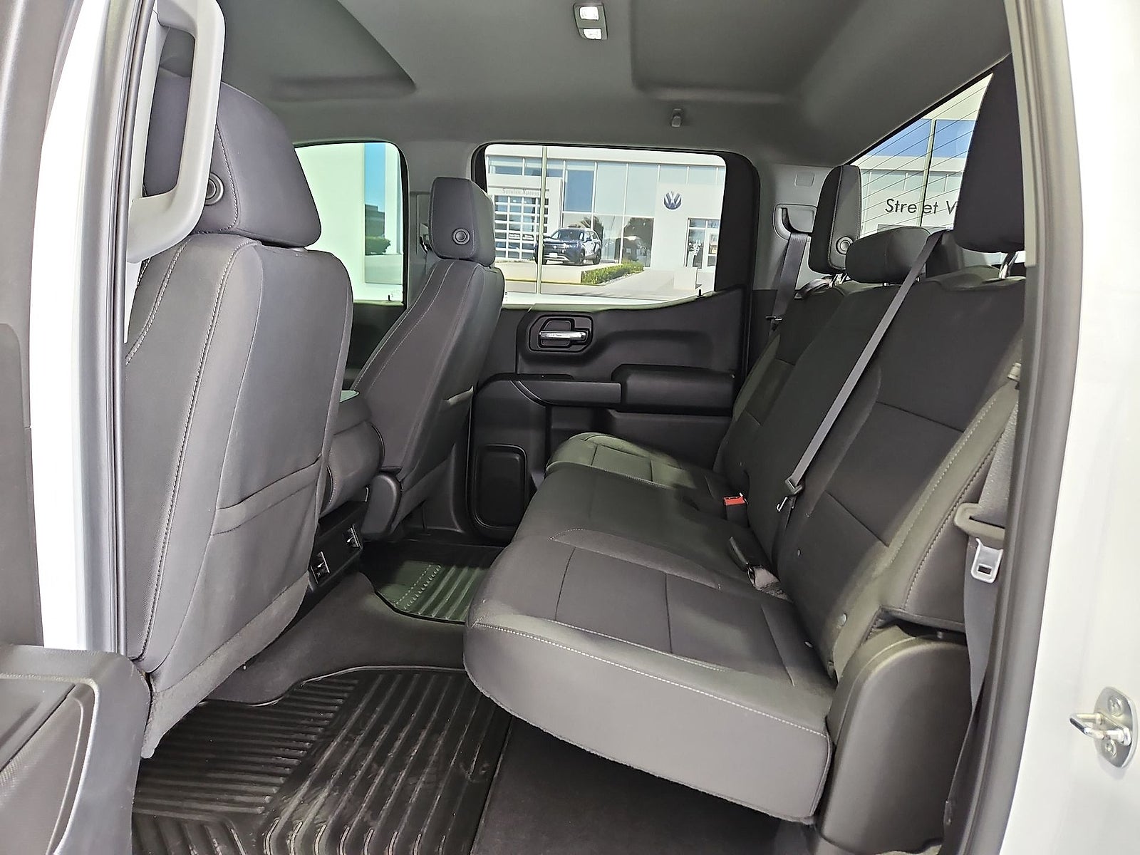 2022 Chevrolet Silverado 1500 2WD Crew Cab Short Bed Custom