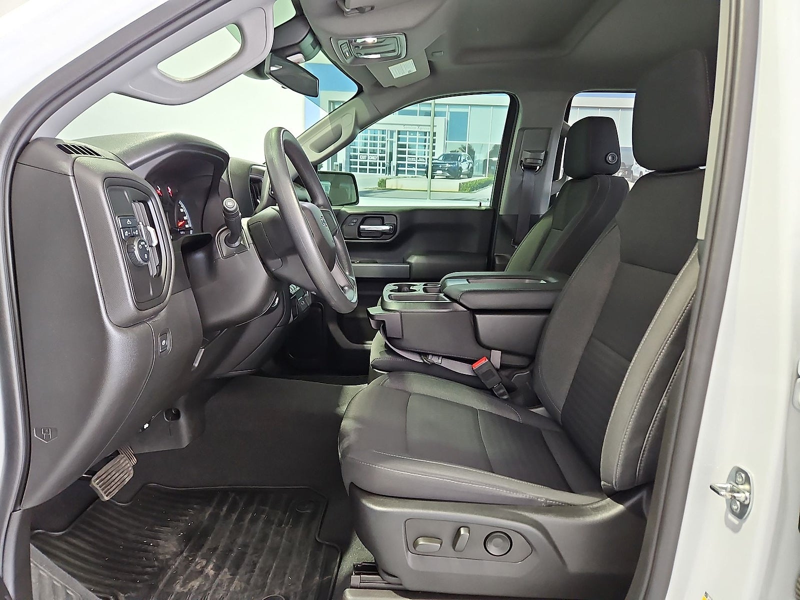 2022 Chevrolet Silverado 1500 2WD Crew Cab Short Bed Custom
