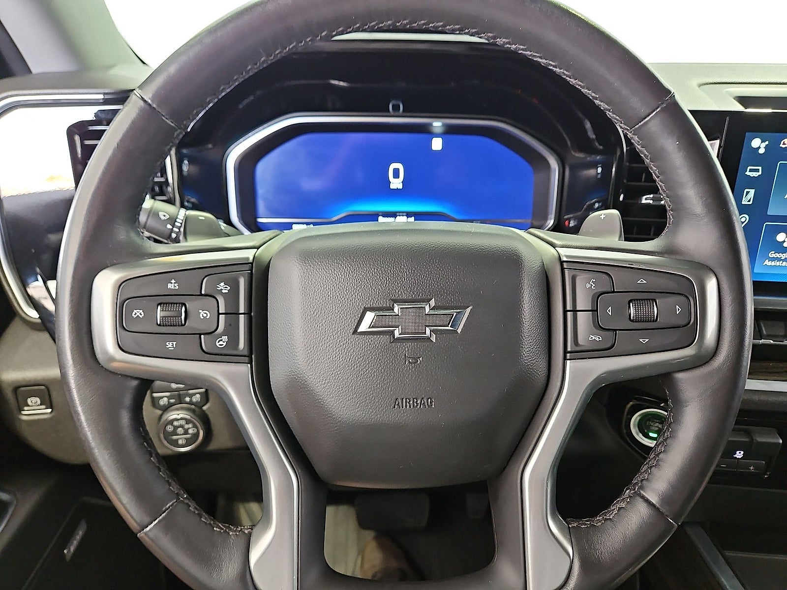 2022 Chevrolet Silverado 1500 4WD Crew Cab Short Bed RST