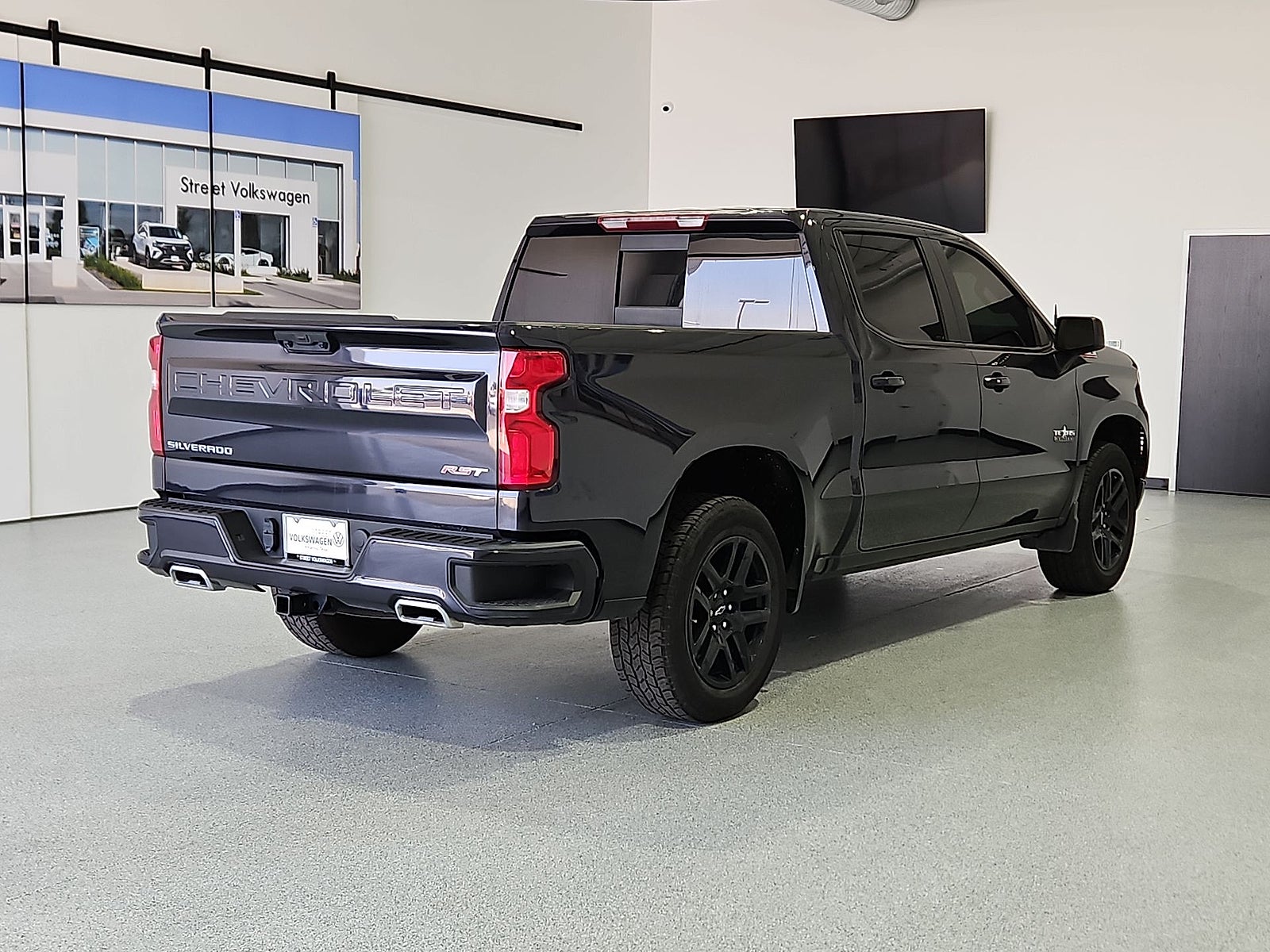 2022 Chevrolet Silverado 1500 4WD Crew Cab Short Bed RST