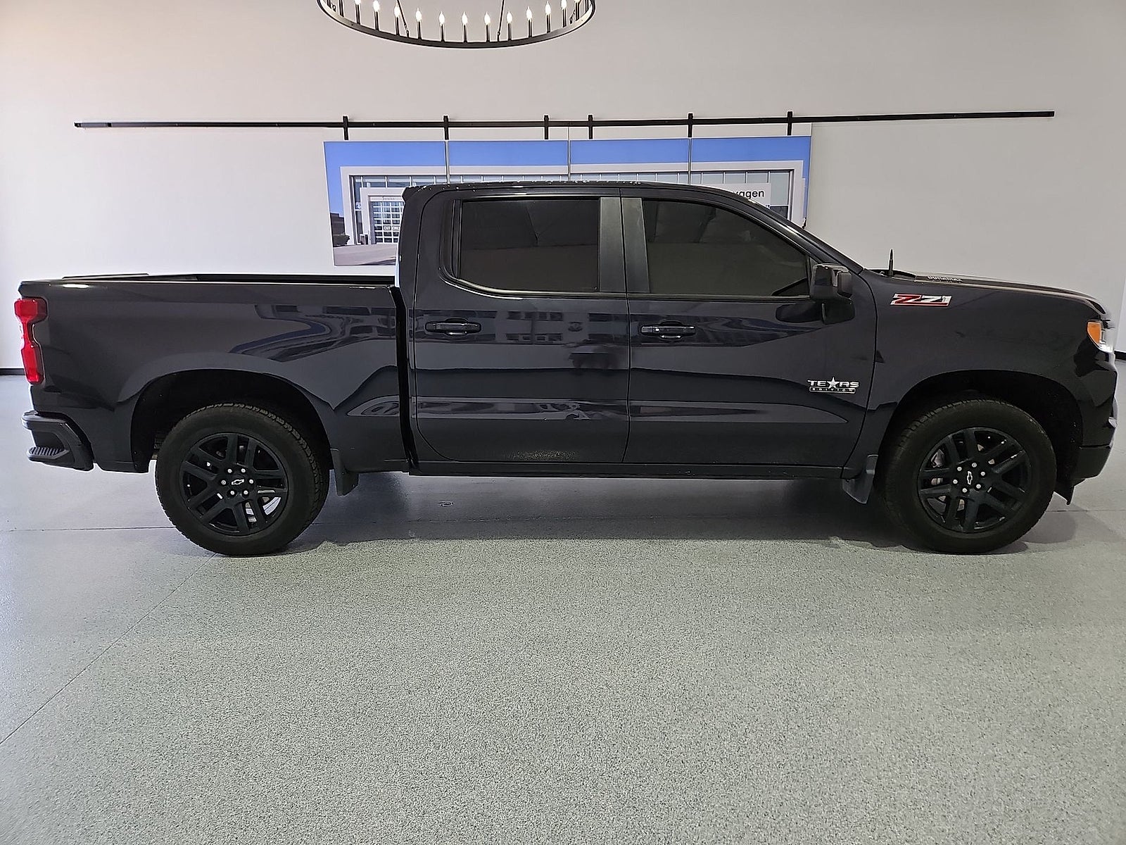 2022 Chevrolet Silverado 1500 4WD Crew Cab Short Bed RST