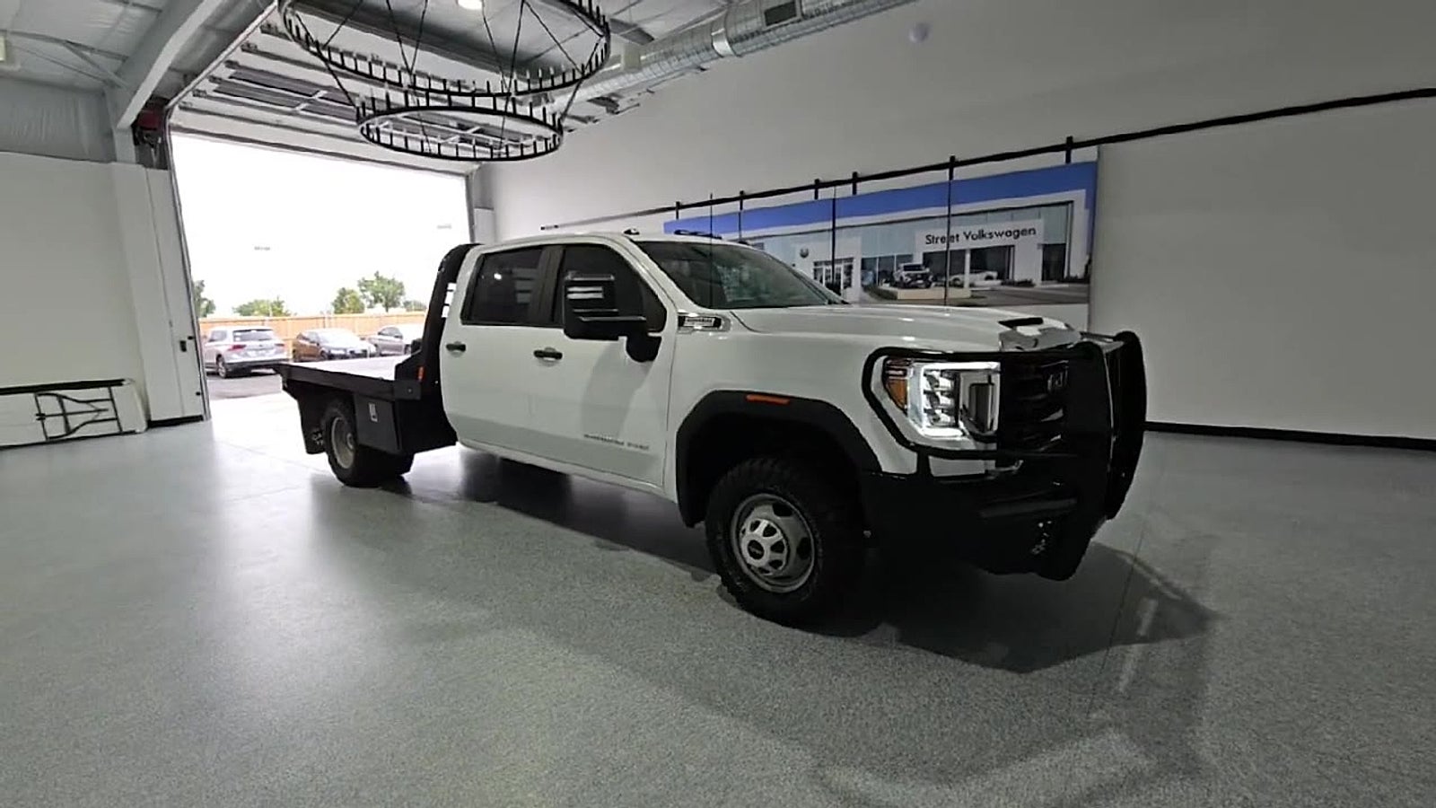 2021 GMC Sierra 3500HD Chassis 4WD Crew Cab 177 WB, 60" CA"