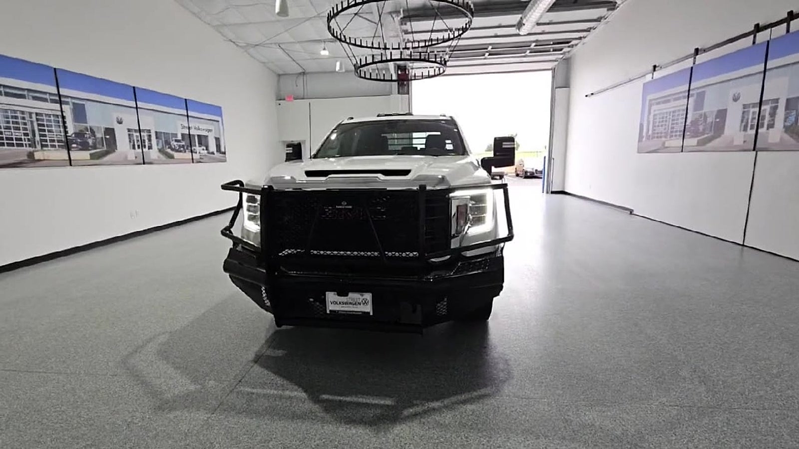 2021 GMC Sierra 3500HD Chassis 4WD Crew Cab 177 WB, 60" CA"
