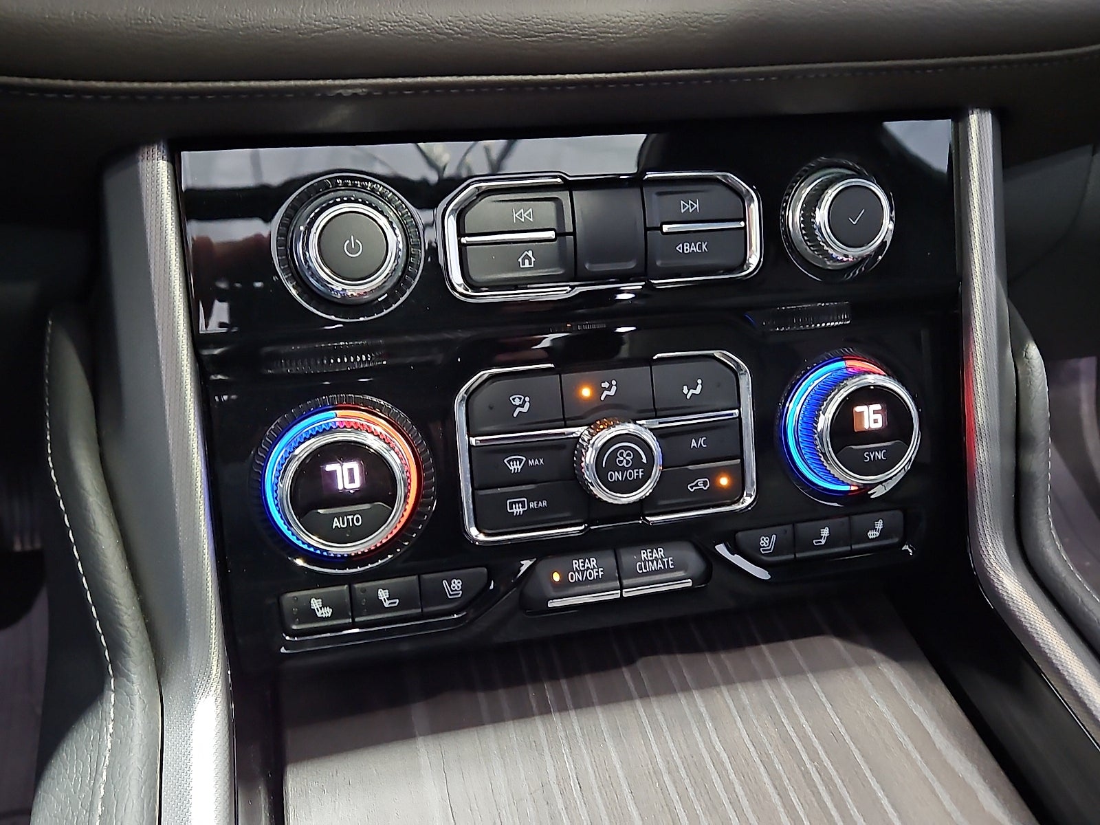 2023 GMC Yukon 4WD Denali