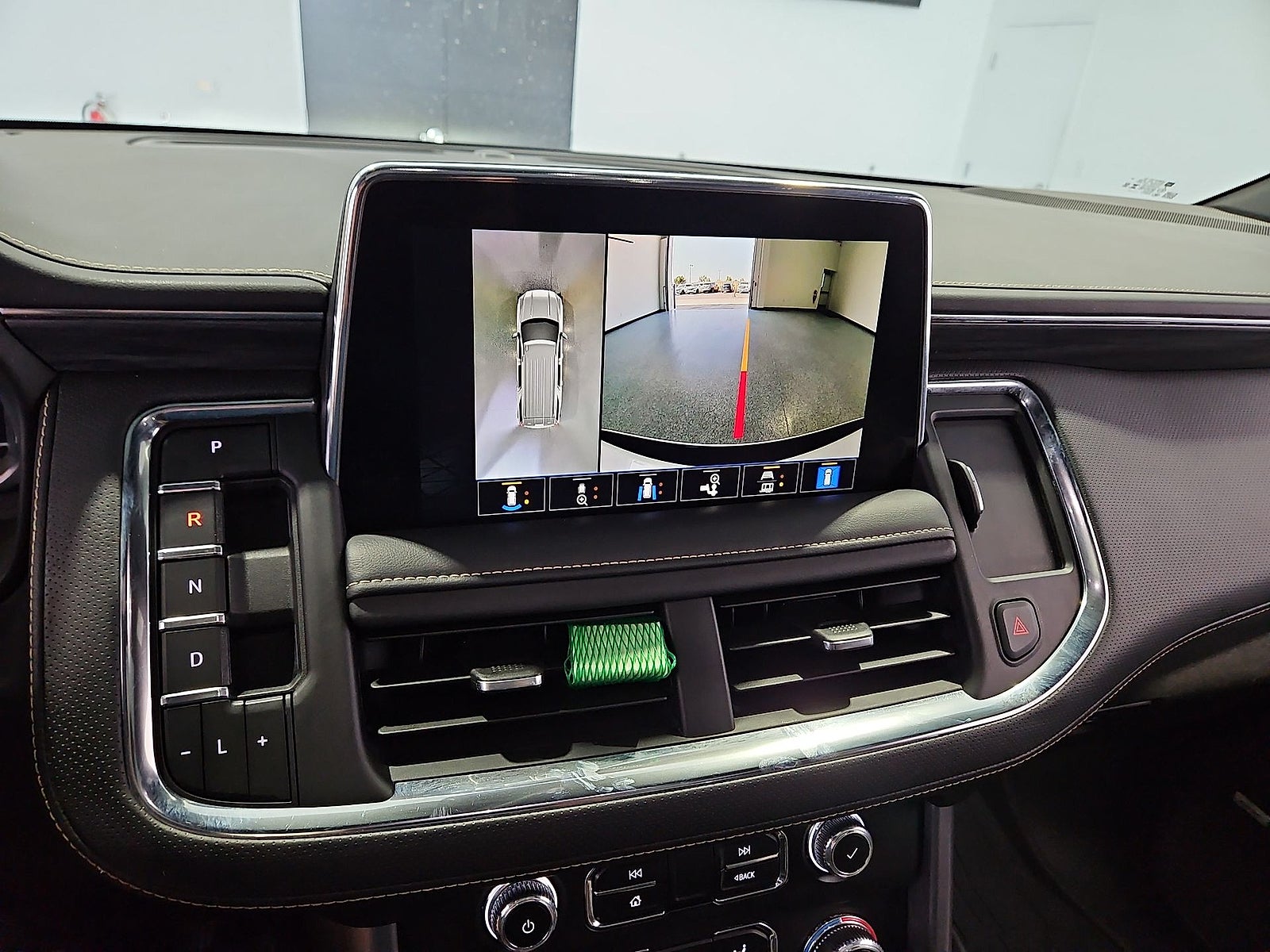 2024 GMC Yukon XL 4WD SLT