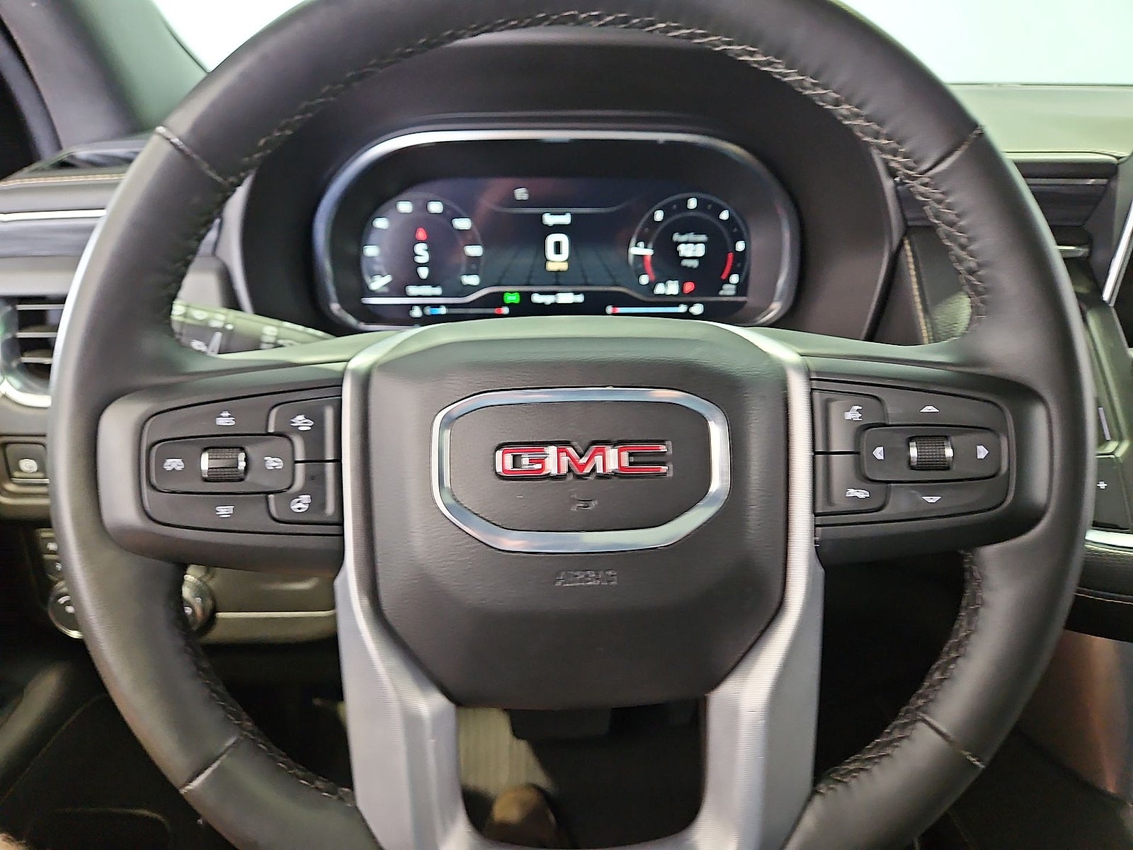 2024 GMC Yukon XL 4WD SLT