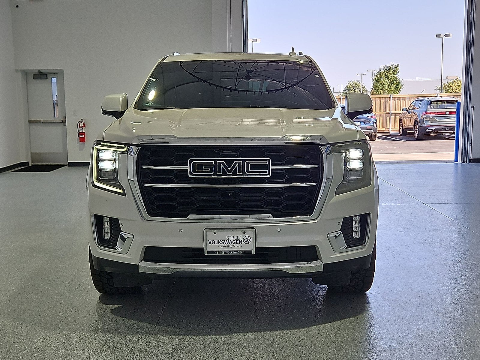 2024 GMC Yukon XL 4WD SLT