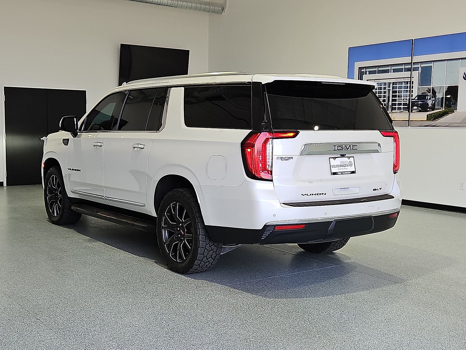 2024 GMC Yukon XL 4WD SLT