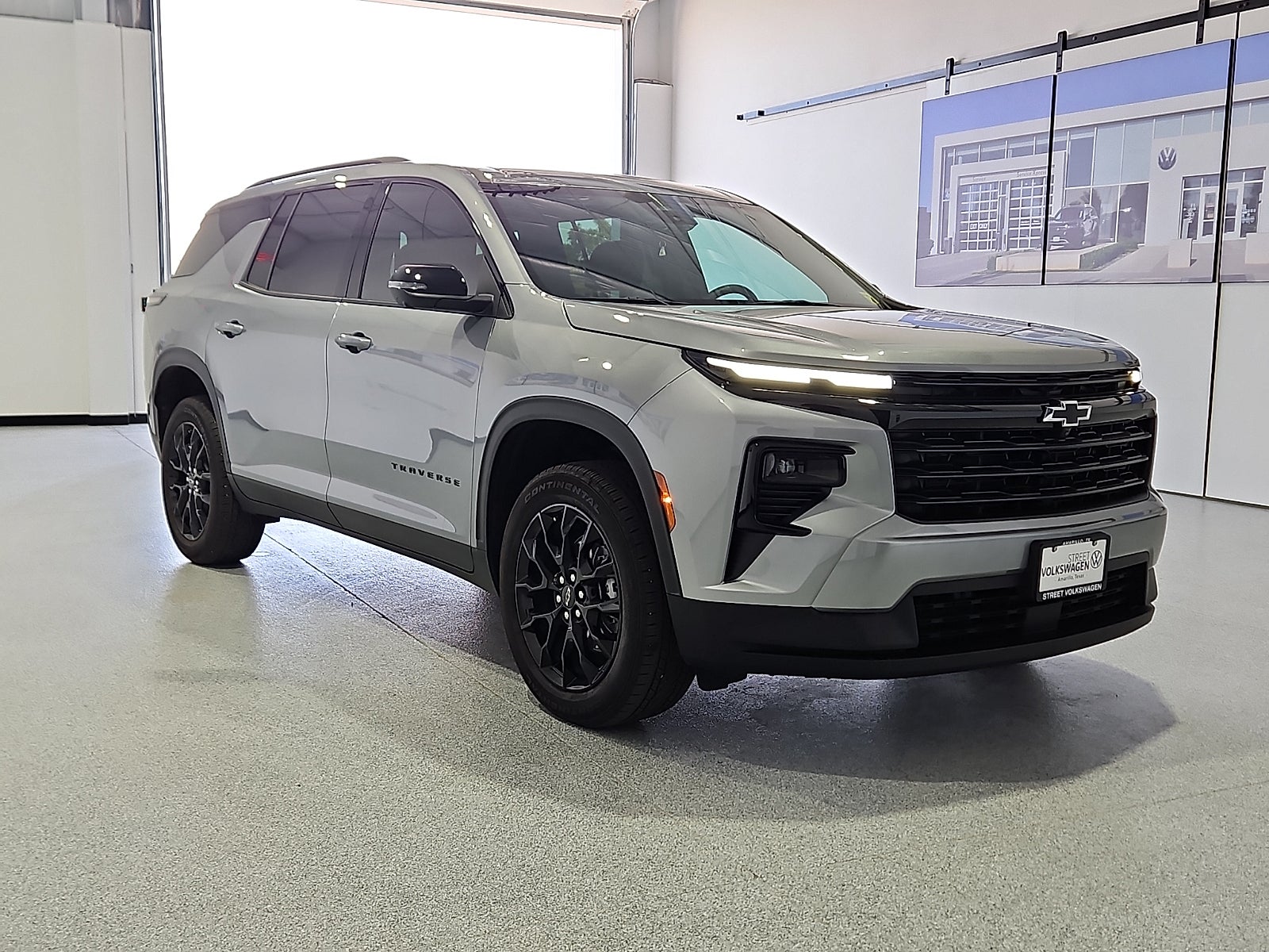 2025 Chevrolet Traverse FWD LT