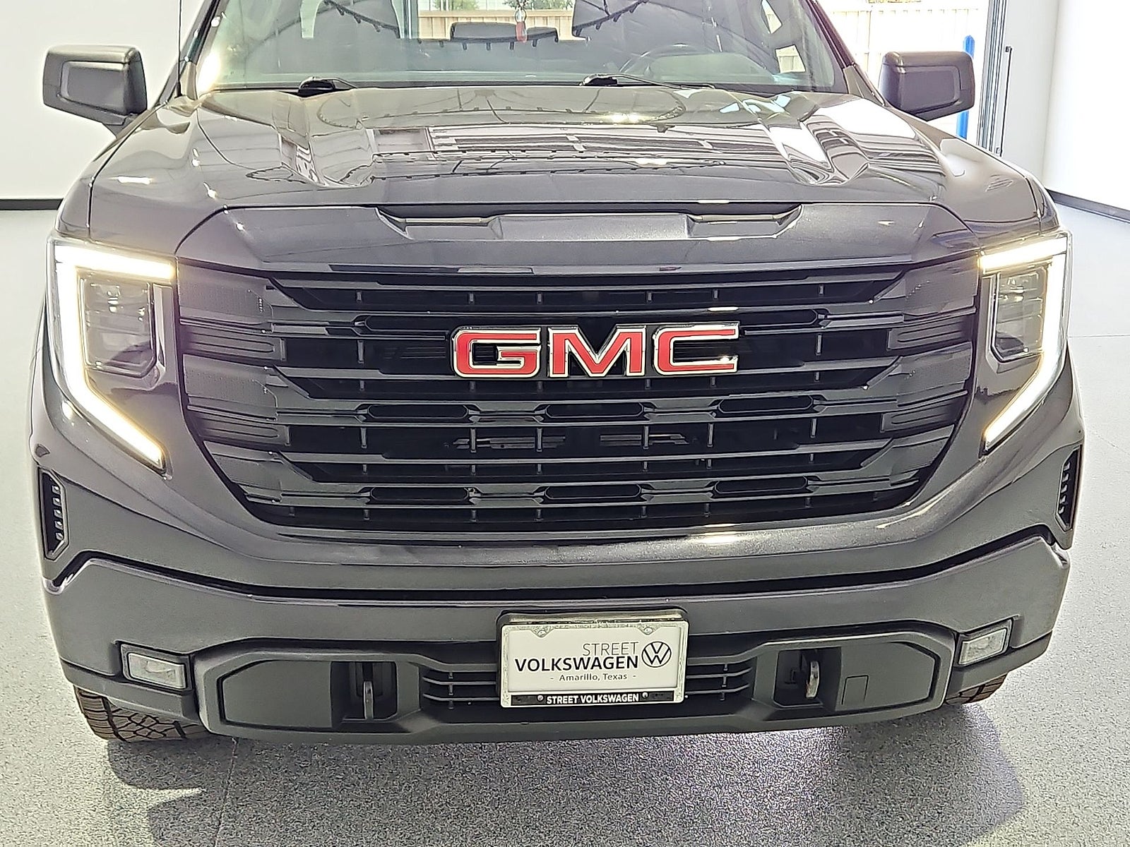 2022 GMC Sierra 1500 4WD Crew Cab Short Box Elevation