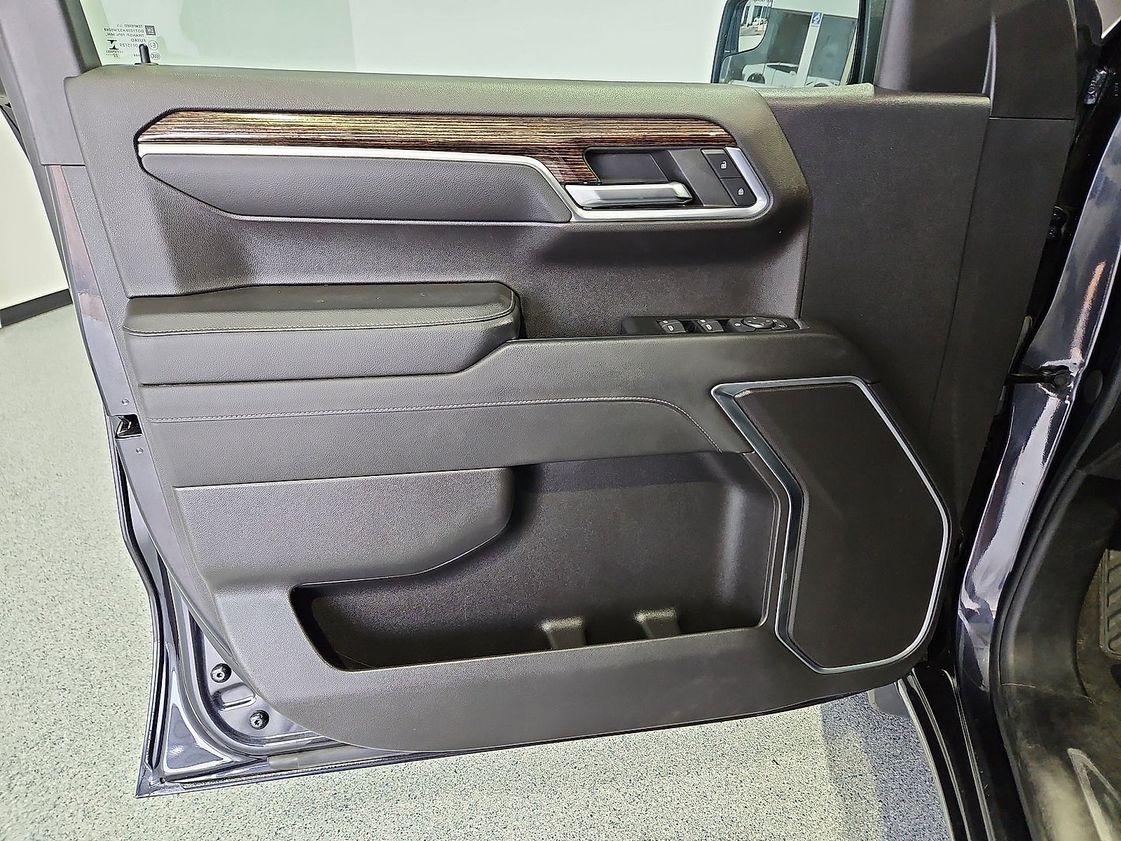 2022 GMC Sierra 1500 4WD Crew Cab Short Box Elevation