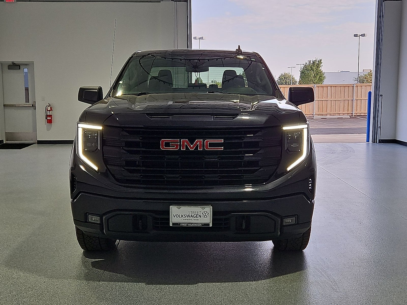 2022 GMC Sierra 1500 4WD Crew Cab Short Box Elevation