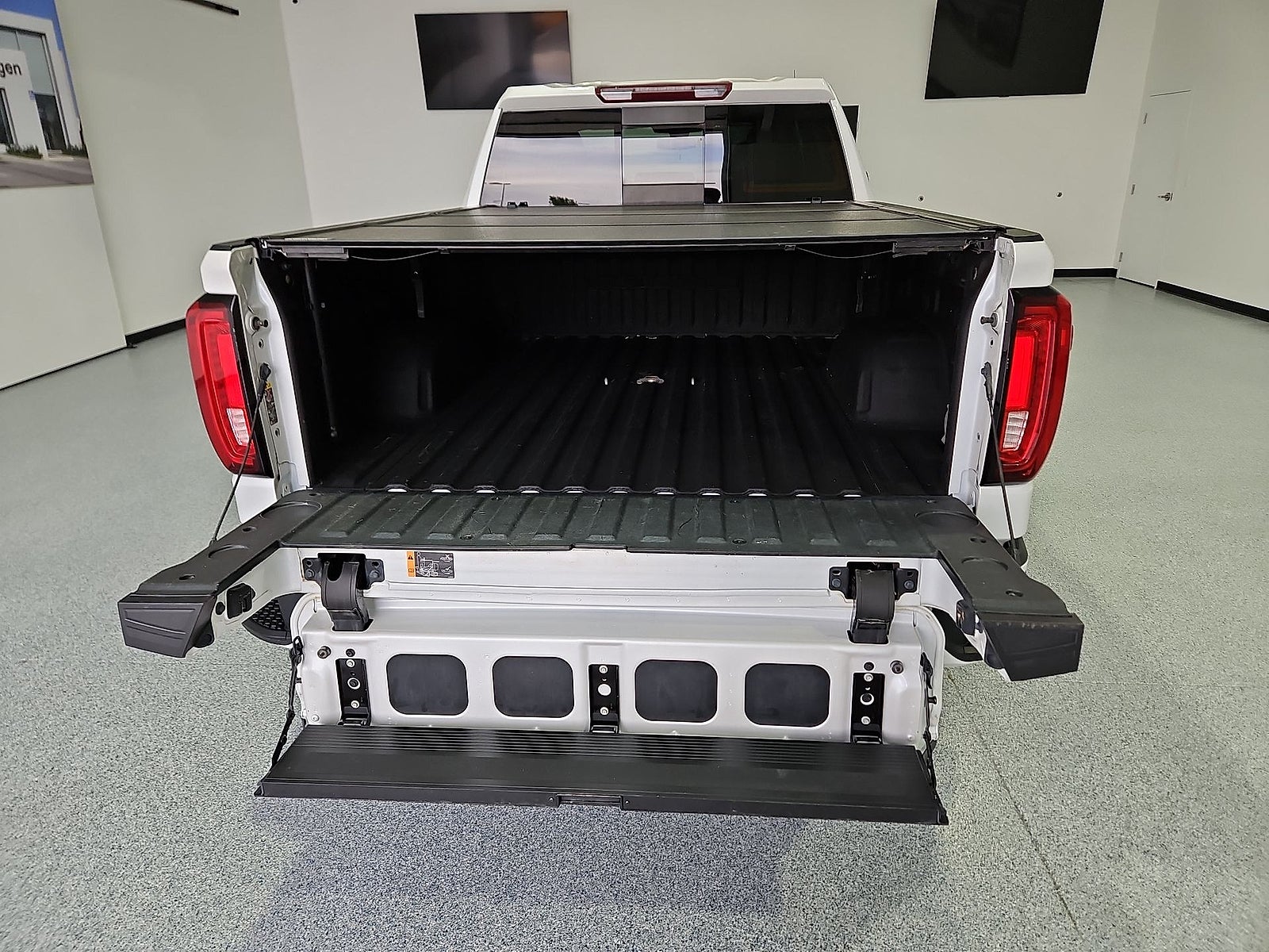 2022 GMC Sierra 1500 Limited 4WD Crew Cab Standard Box Denali