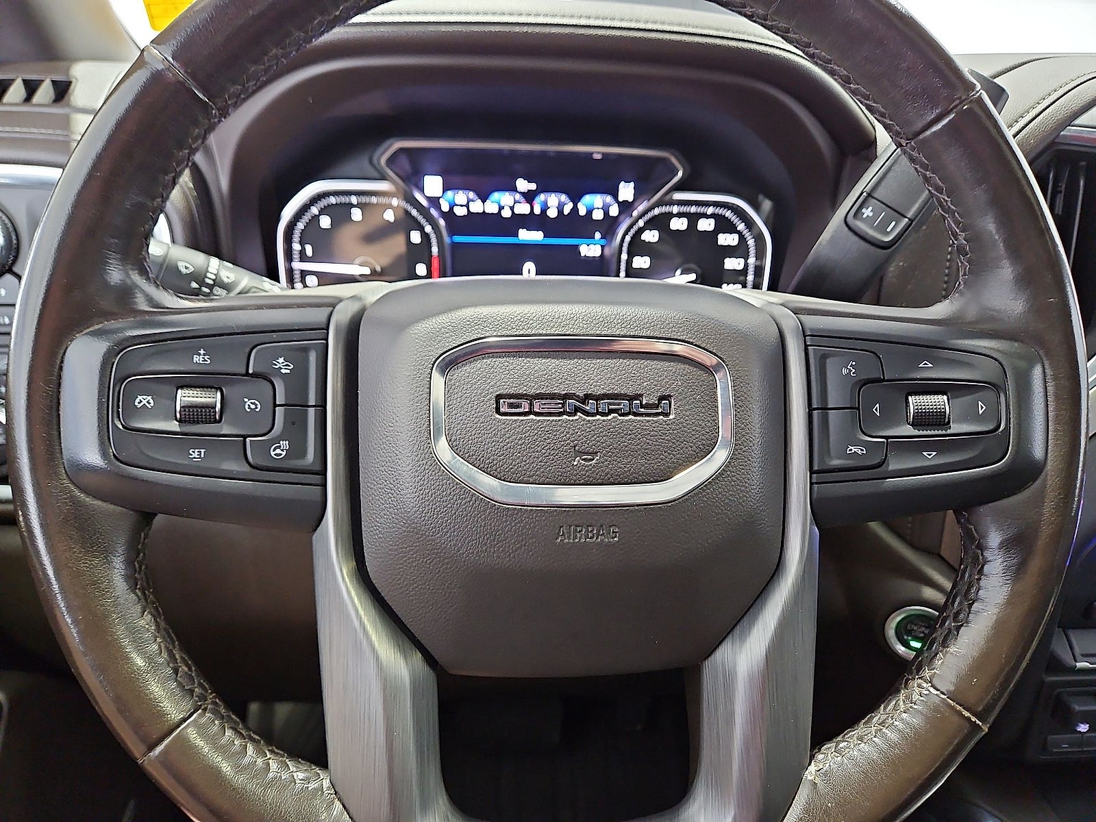 2022 GMC Sierra 1500 Limited 4WD Crew Cab Standard Box Denali