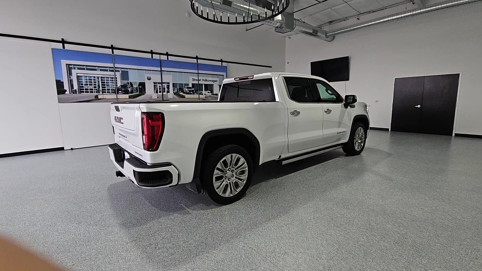 2022 GMC Sierra 1500 Limited 4WD Crew Cab Standard Box Denali
