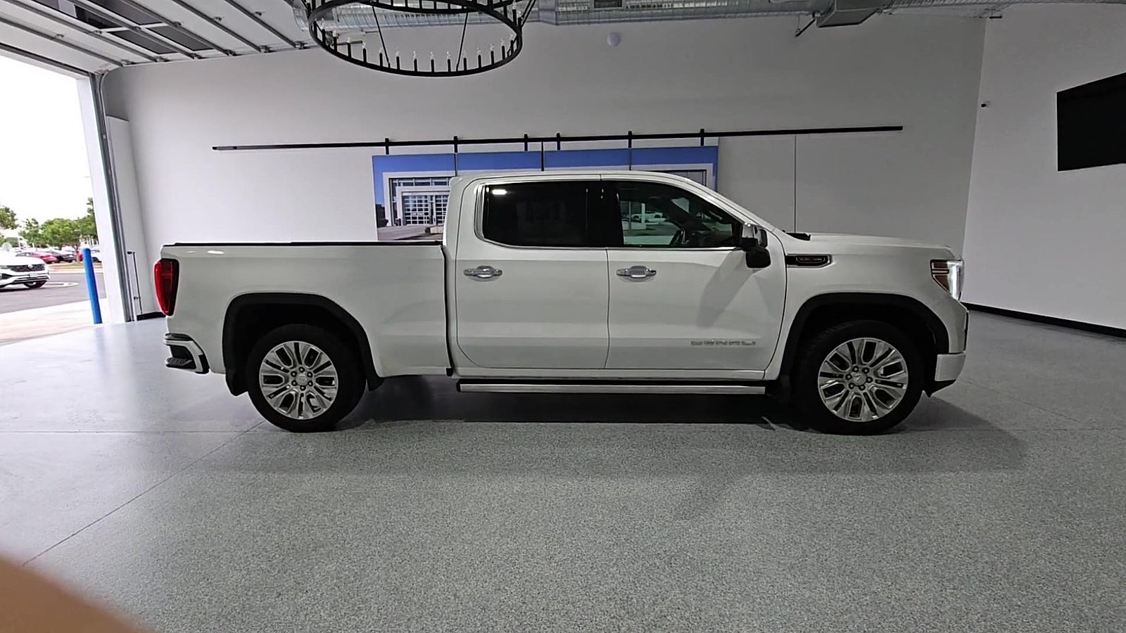 2022 GMC Sierra 1500 Limited 4WD Crew Cab Standard Box Denali