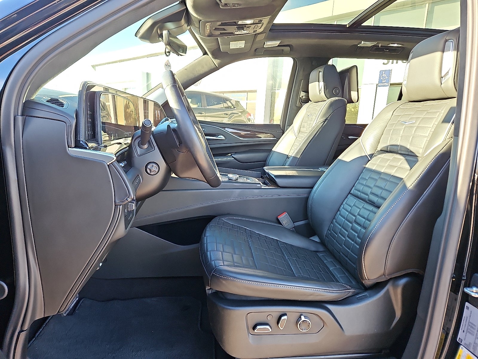 2023 Cadillac Escalade Sport Platinum