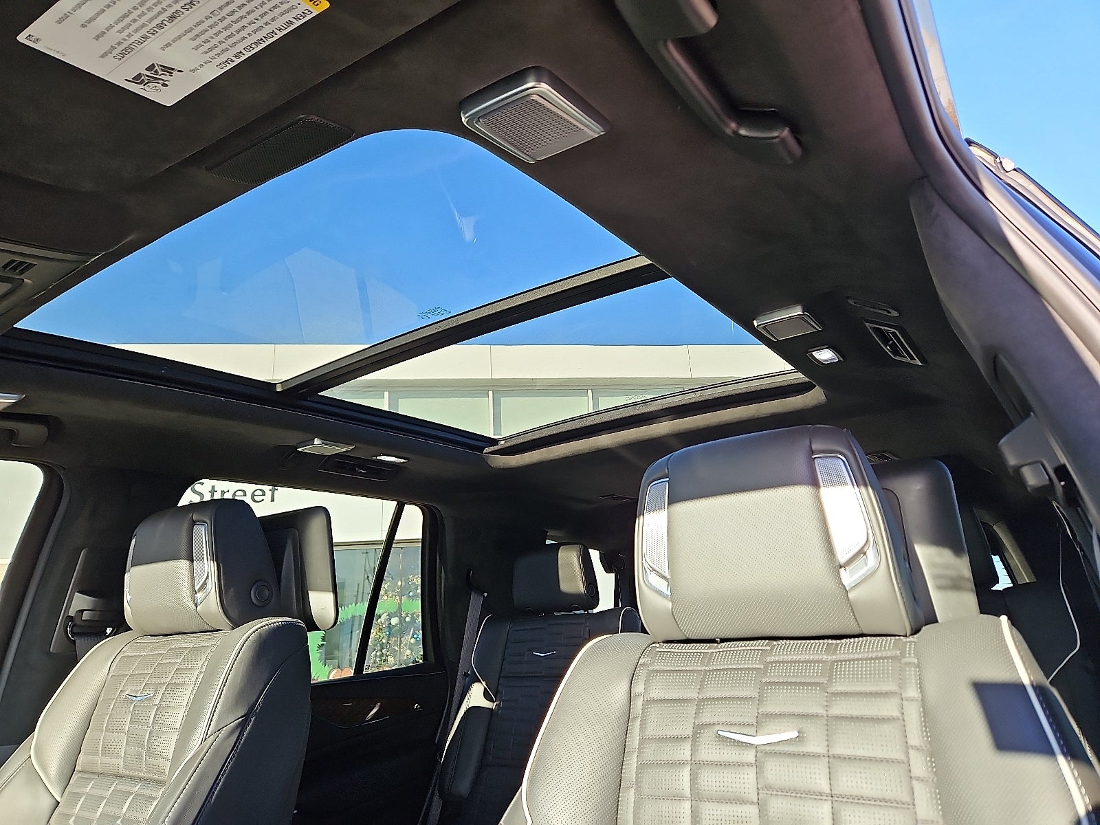 2023 Cadillac Escalade Sport Platinum