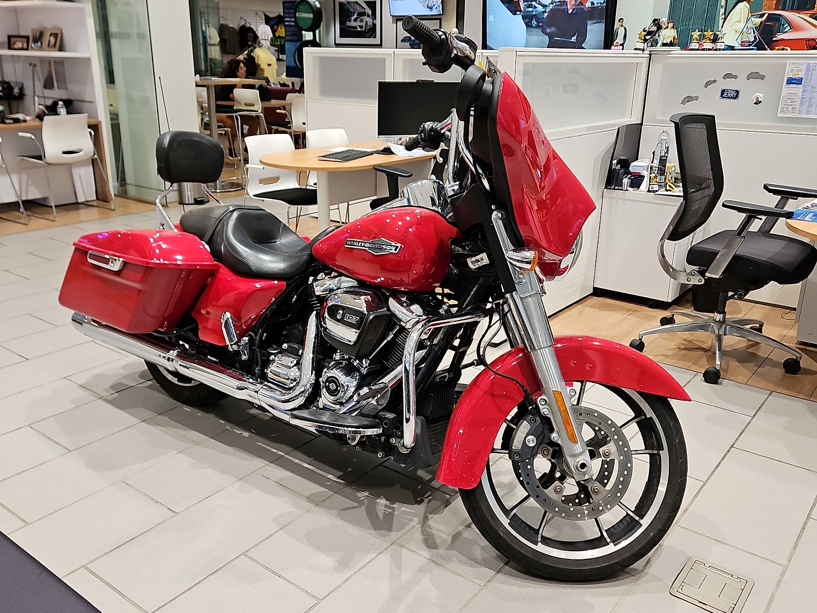 2023 HARLEY DAVIDSON STREET GLIDE Base