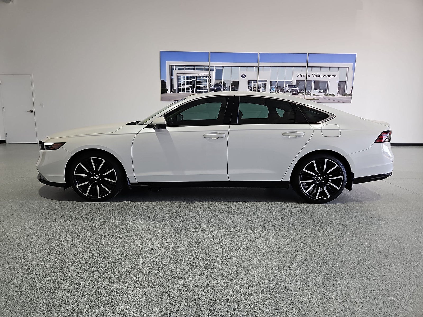 2023 Honda Accord Hybrid Touring