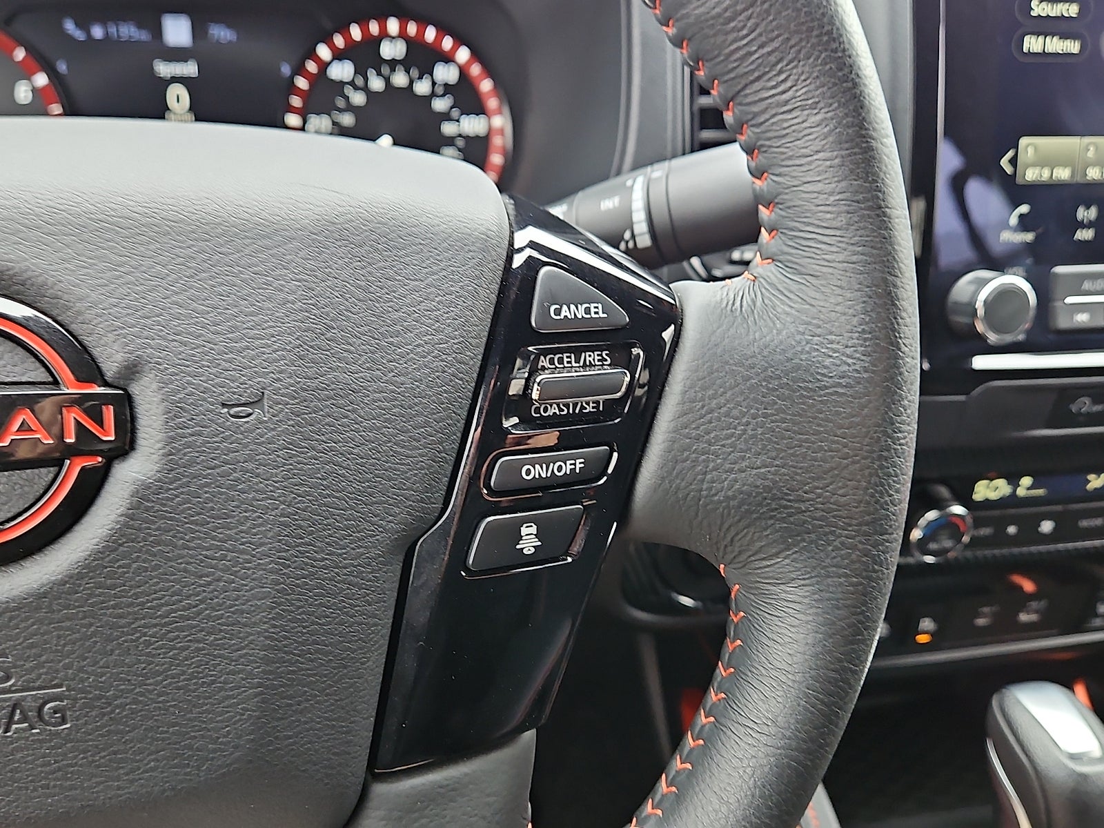 2023 Nissan Frontier Crew Cab PRO-4X 4x4