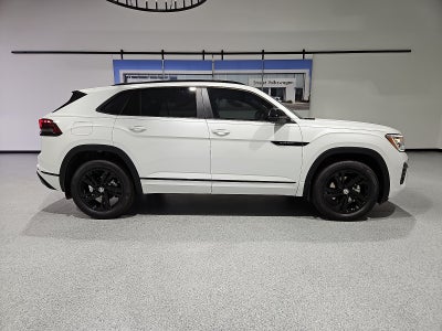 2026 Volkswagen Atlas Cross Sport SEL R-Line Black
