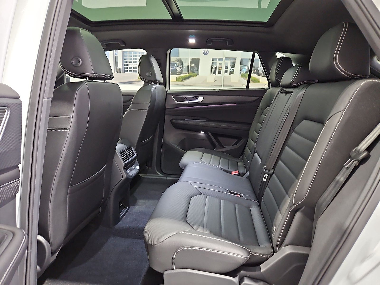 2026 Volkswagen Atlas Cross Sport SEL R-Line Black