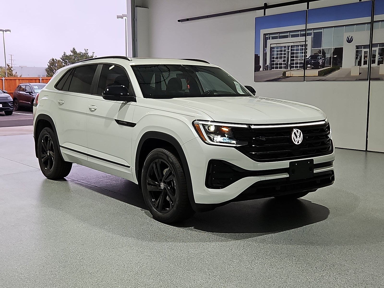 2026 Volkswagen Atlas Cross Sport SEL R-Line Black