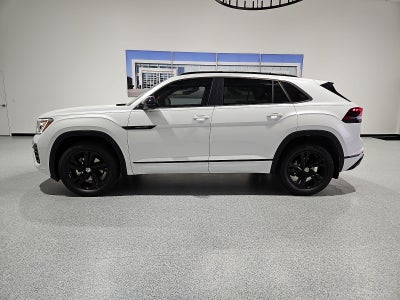 2026 Volkswagen Atlas Cross Sport SEL R-Line Black