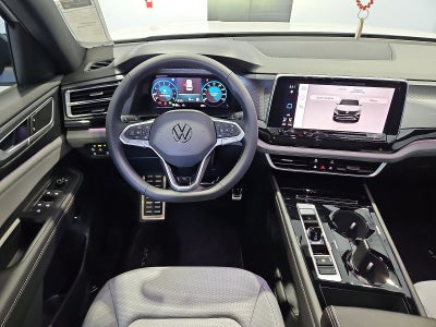 2026 Volkswagen Atlas Cross Sport SEL R-Line Black
